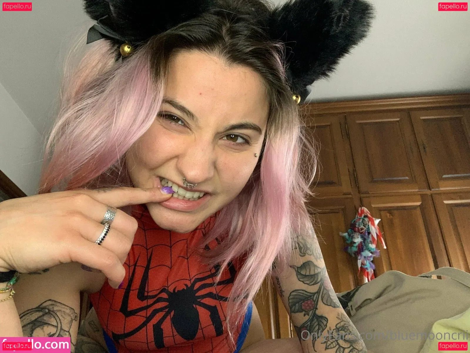 bluemooncrii Onlyfans Photo Gallery 