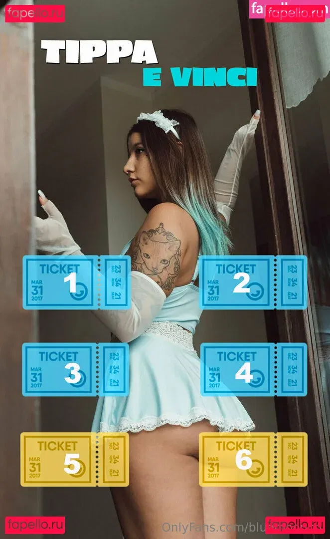 bluemooncrii Onlyfans Photo Gallery 