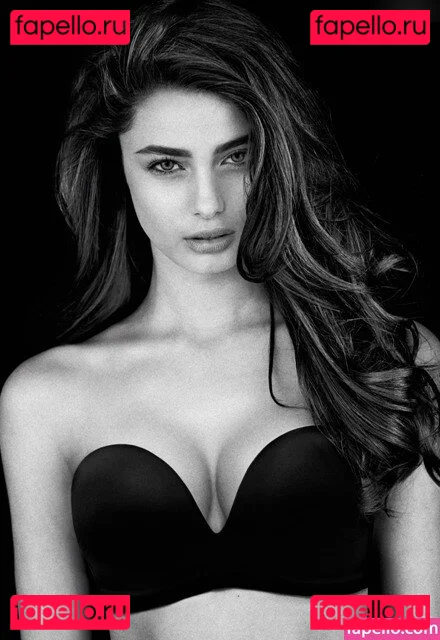Taylor Marie Hill Onlyfans Photo Gallery 