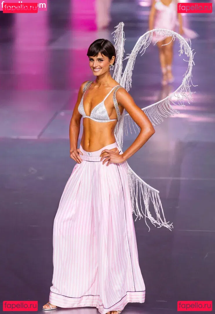 Taylor Marie Hill Onlyfans Photo Gallery 