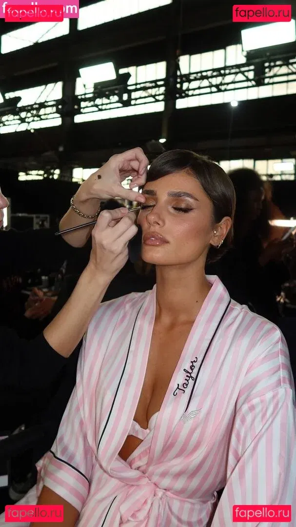 Taylor Marie Hill Onlyfans Photo Gallery 