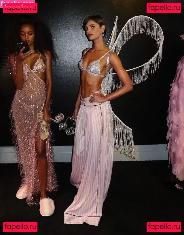 Taylor Marie Hill Onlyfans Photo Gallery 