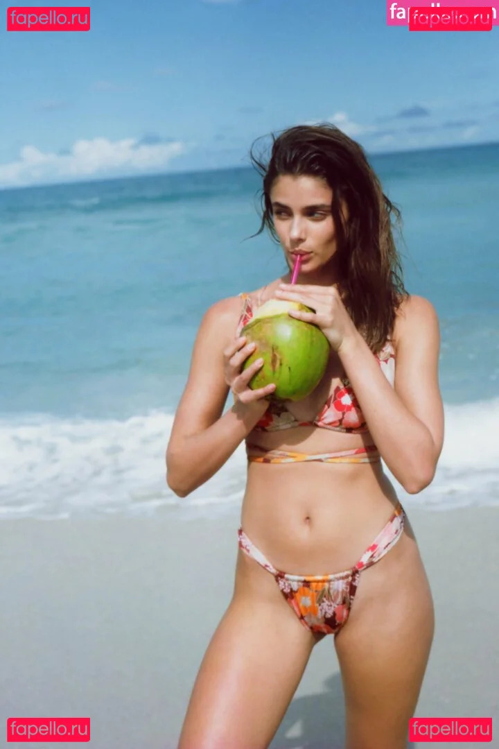 Taylor Marie Hill Onlyfans Photo Gallery 