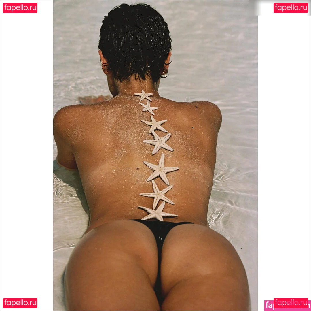 Taylor Marie Hill Onlyfans Photo Gallery 