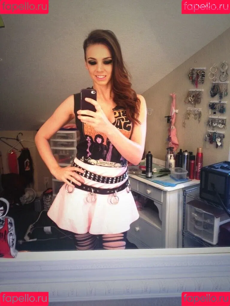 Tiffany Tyler Onlyfans Photo Gallery 