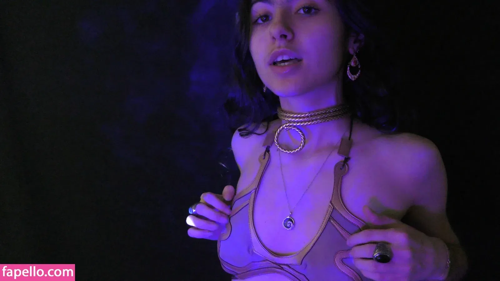 Baby Bella ASMR Onlyfans Photo Gallery 