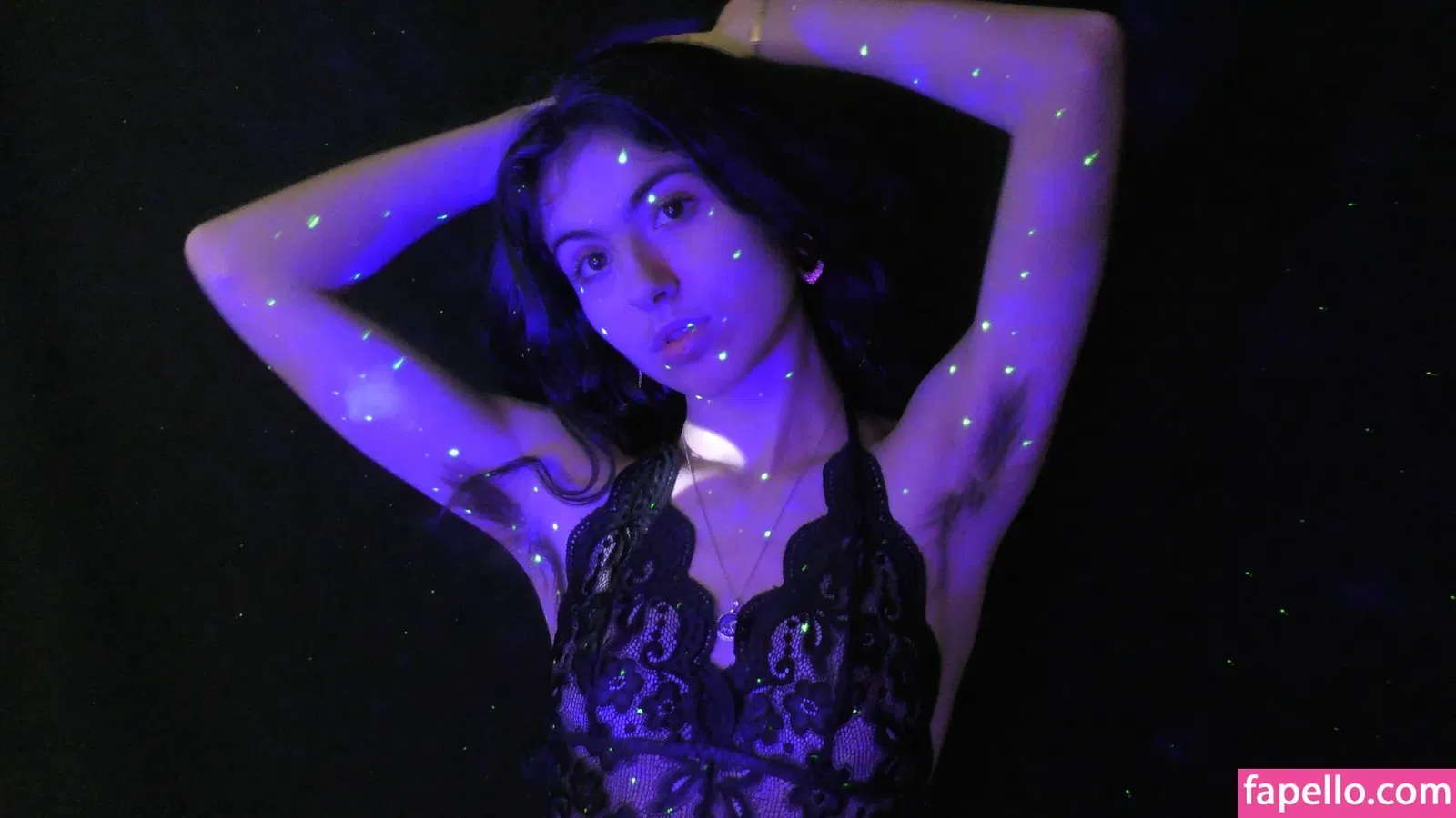 Baby Bella ASMR Onlyfans Photo Gallery 