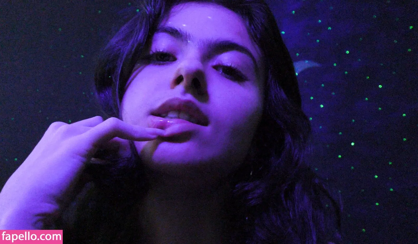 Baby Bella ASMR Onlyfans Photo Gallery 