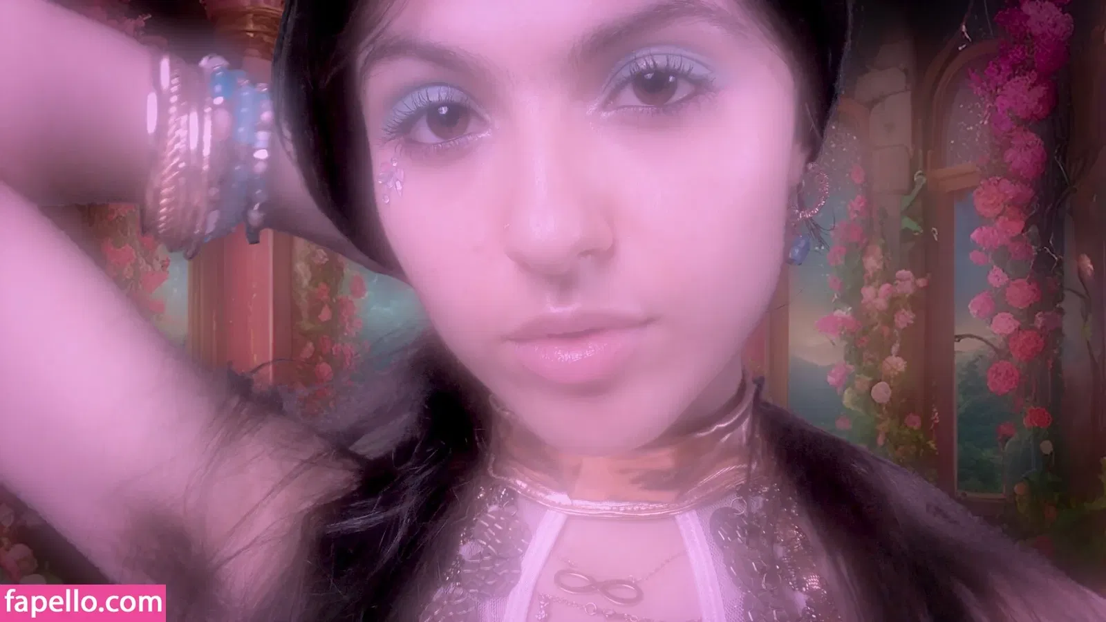 Baby Bella ASMR Onlyfans Photo Gallery 