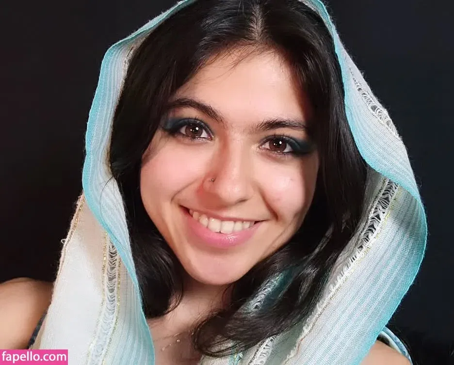 Baby Bella ASMR Onlyfans Photo Gallery 