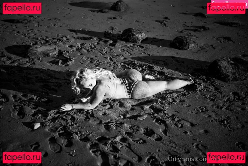 Jazmin Gillespie Onlyfans Photo Gallery 