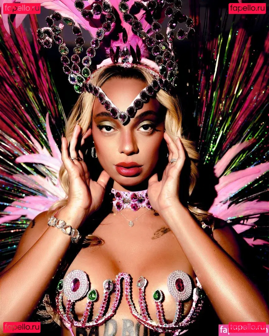 uriasss Onlyfans Photo Gallery 