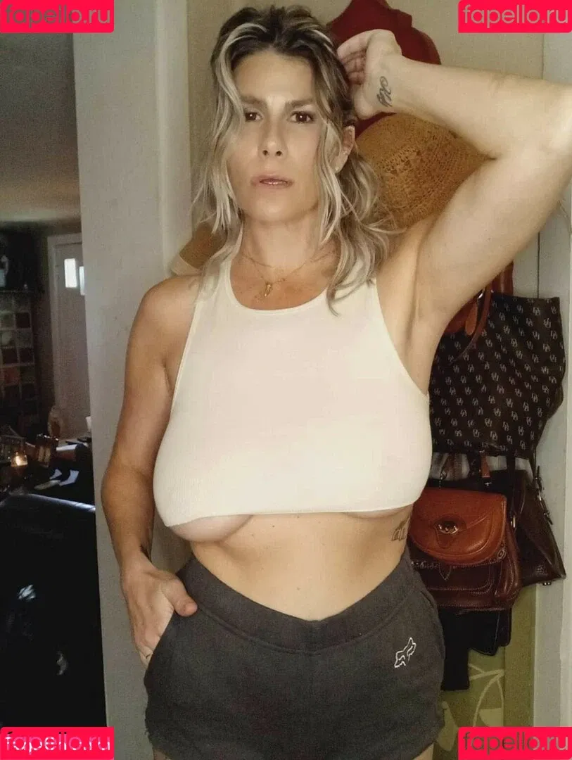 saysay1982 Onlyfans Photo Gallery 