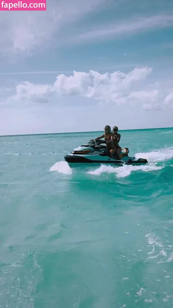 Cavinder Twins Onlyfans Photo Gallery 