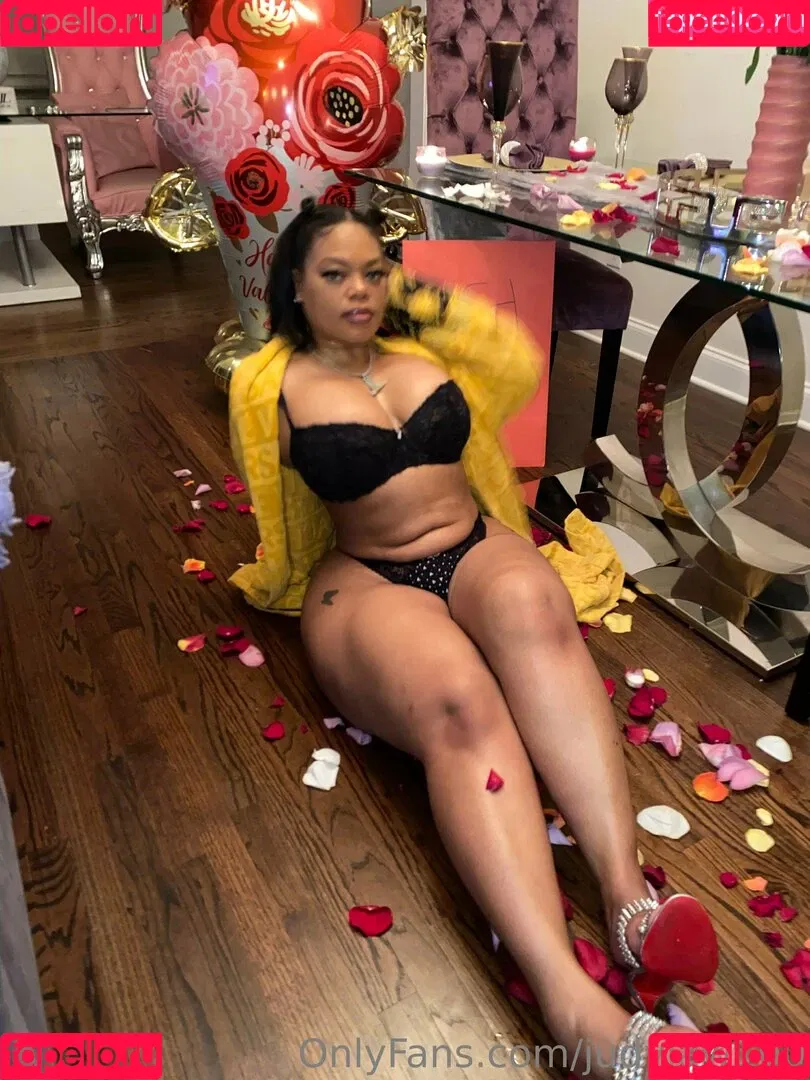 judylaw100 Onlyfans Photo Gallery 
