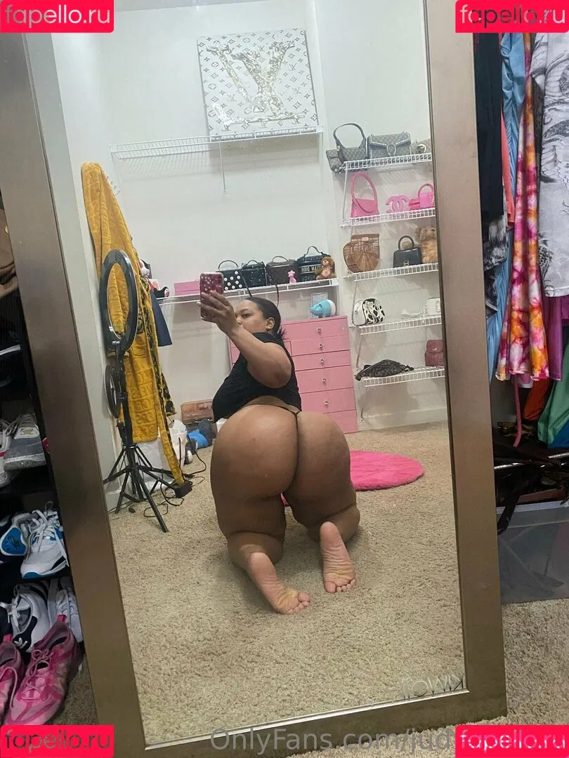 judylaw100 Onlyfans Photo Gallery 
