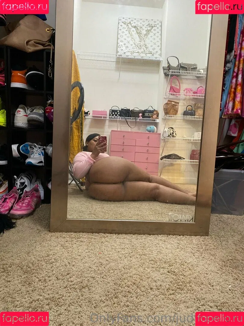 judylaw100 Onlyfans Photo Gallery 