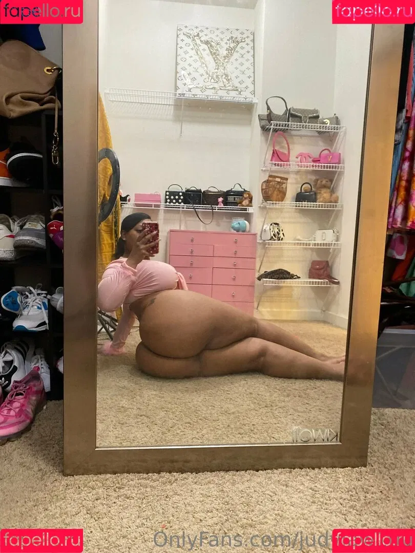 judylaw100 Onlyfans Photo Gallery 