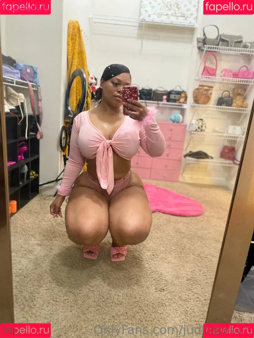 judylaw100 Onlyfans Photo Gallery 