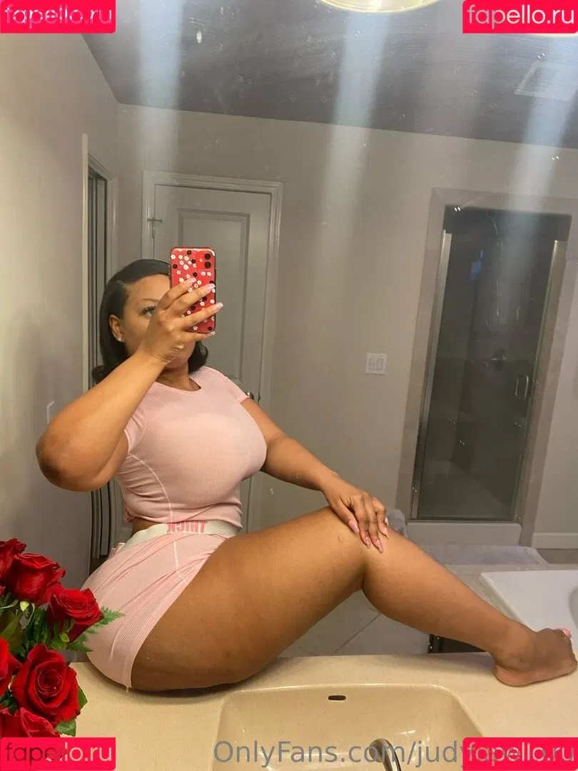 judylaw100 Onlyfans Photo Gallery 