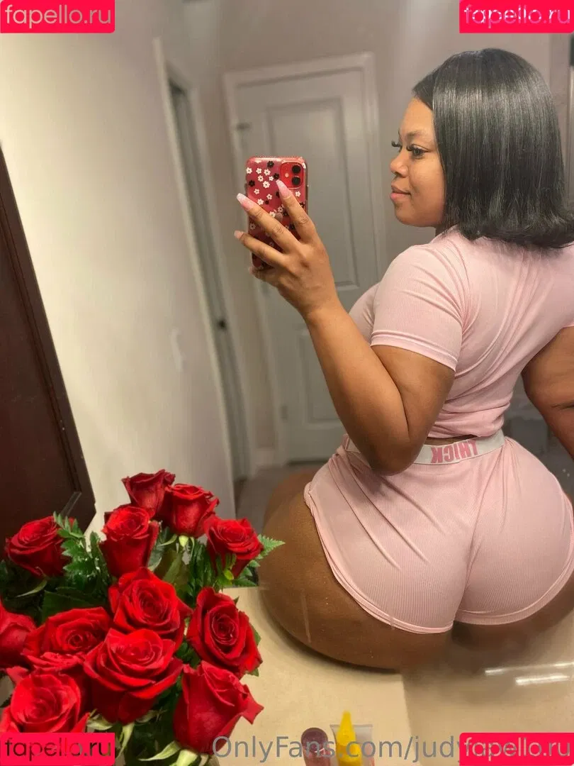 judylaw100 Onlyfans Photo Gallery 