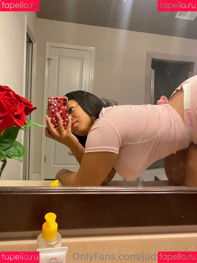 judylaw100 Onlyfans Photo Gallery 