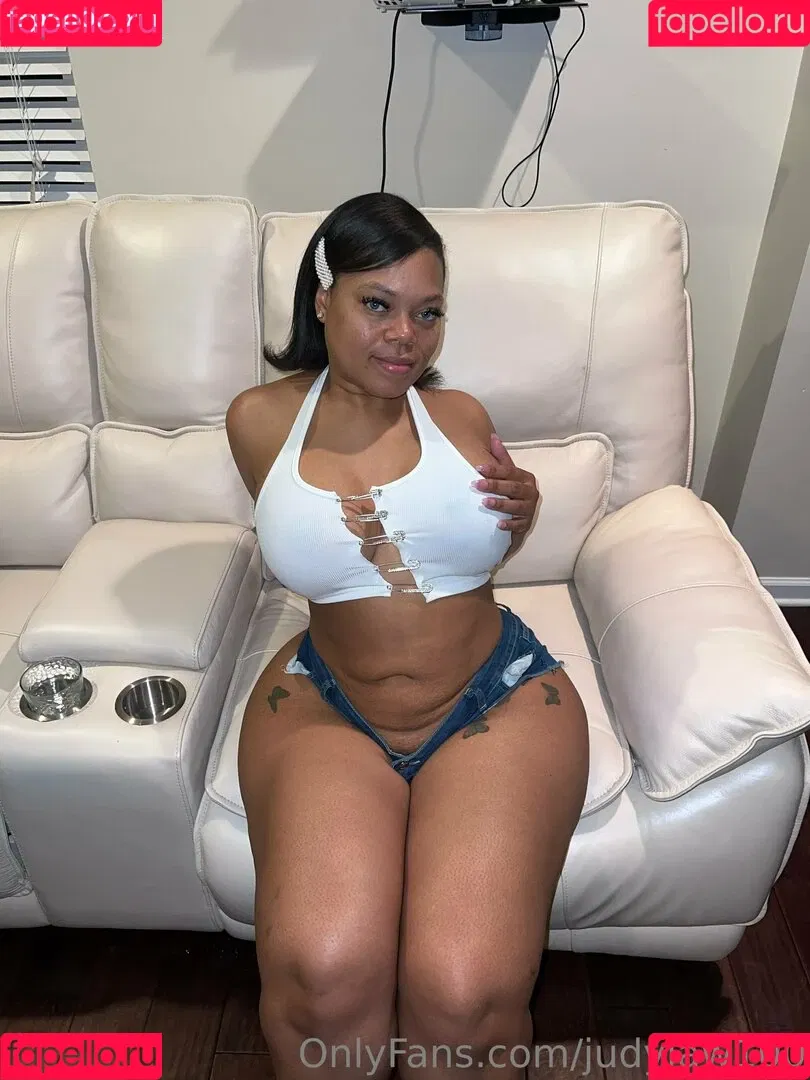 judylaw100 Onlyfans Photo Gallery 