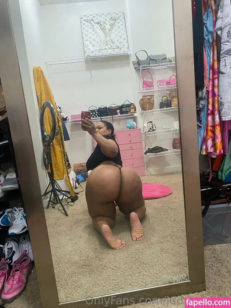 judylaw100 Onlyfans Photo Gallery 