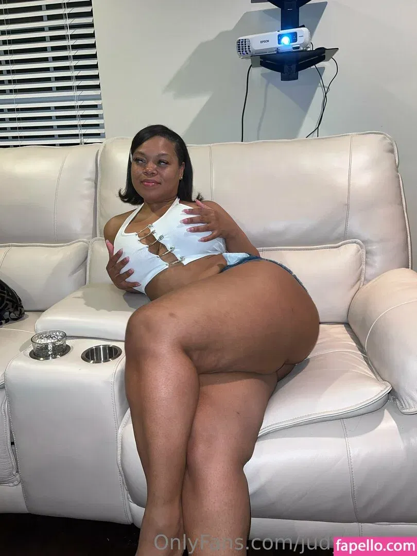 judylaw100 Onlyfans Photo Gallery 