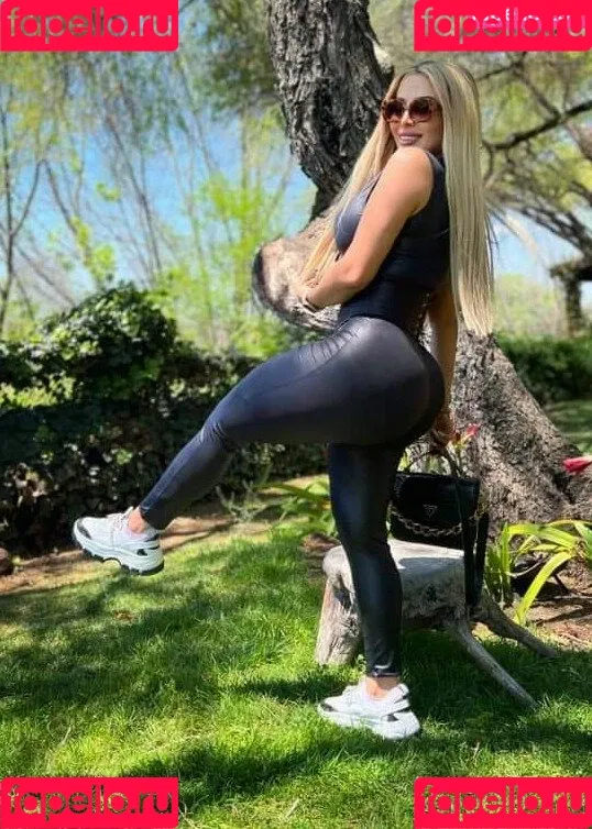alemiarojas Onlyfans Photo Gallery 