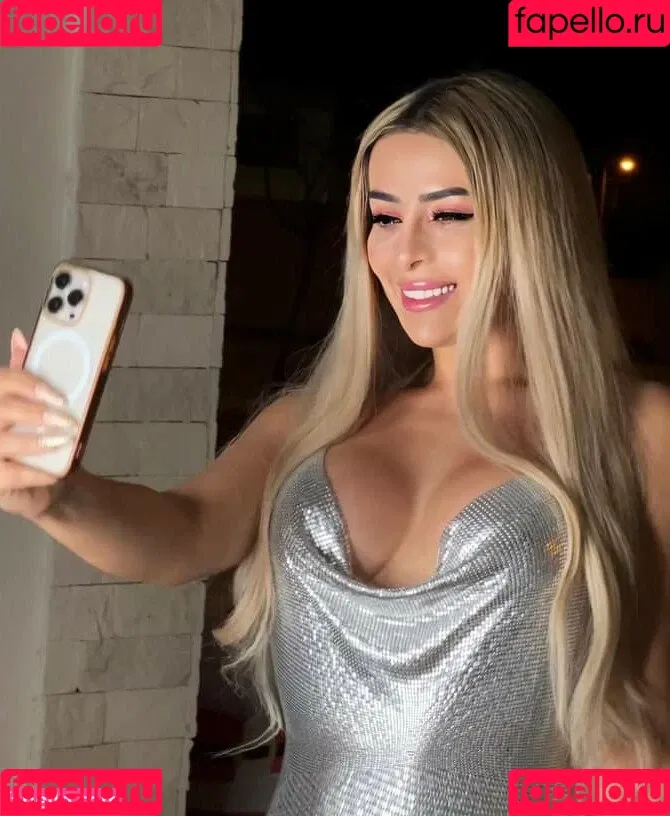 alemiarojas Onlyfans Photo Gallery 