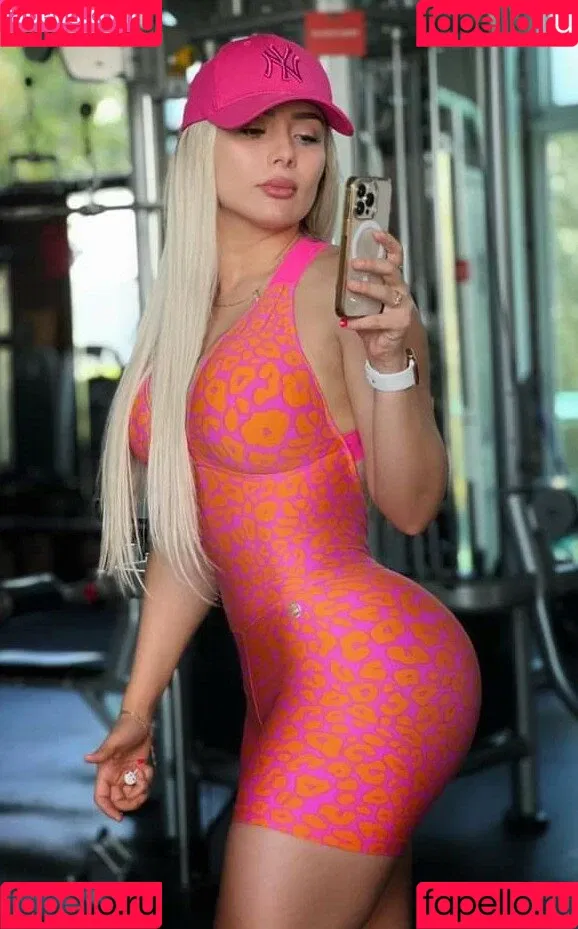 alemiarojas Onlyfans Photo Gallery 