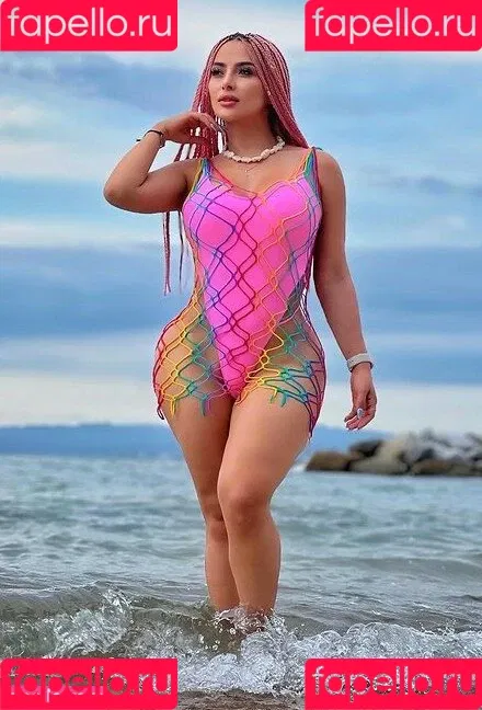 alemiarojas Onlyfans Photo Gallery 