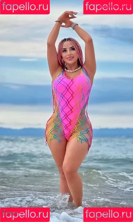 alemiarojas Onlyfans Photo Gallery 