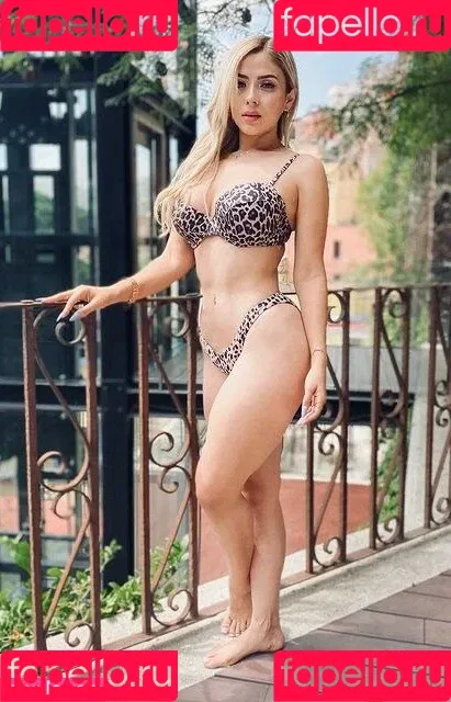 alemiarojas Onlyfans Photo Gallery 