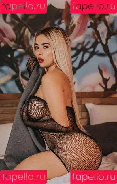 alemiarojas Onlyfans Photo Gallery 