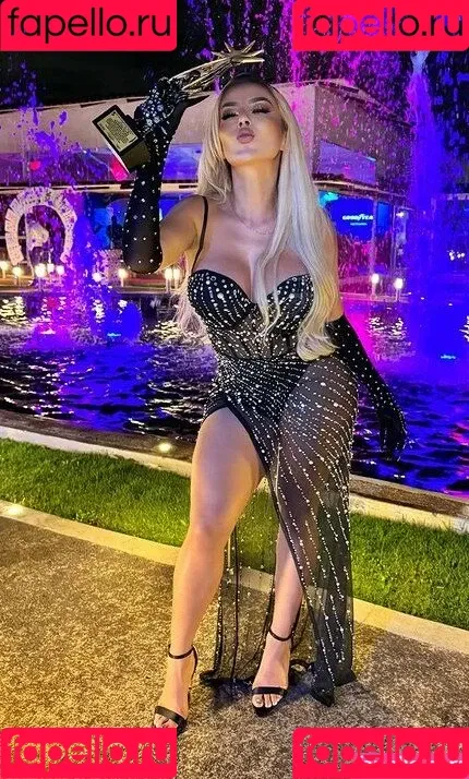 alemiarojas Onlyfans Photo Gallery 