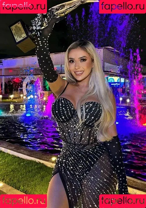 alemiarojas Onlyfans Photo Gallery 