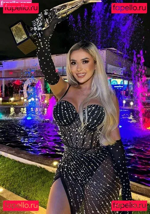 alemiarojas Onlyfans Photo Gallery 