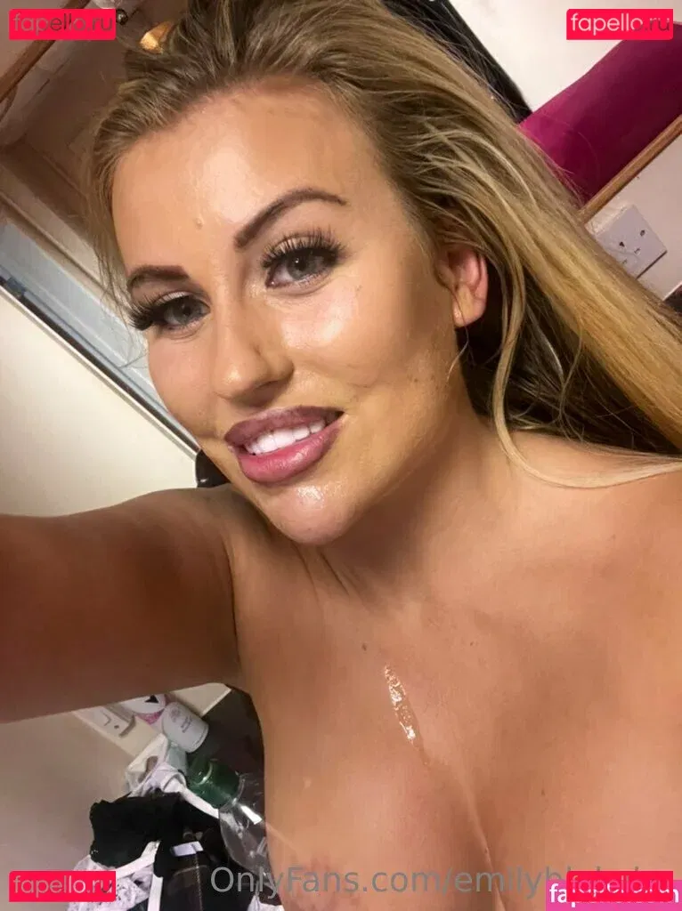 emilyblakebs Onlyfans Photo Gallery 