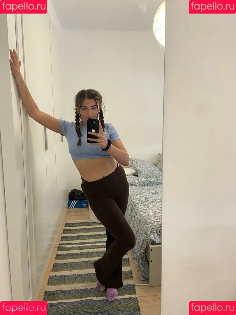 crazybritishoe Onlyfans Photo Gallery 