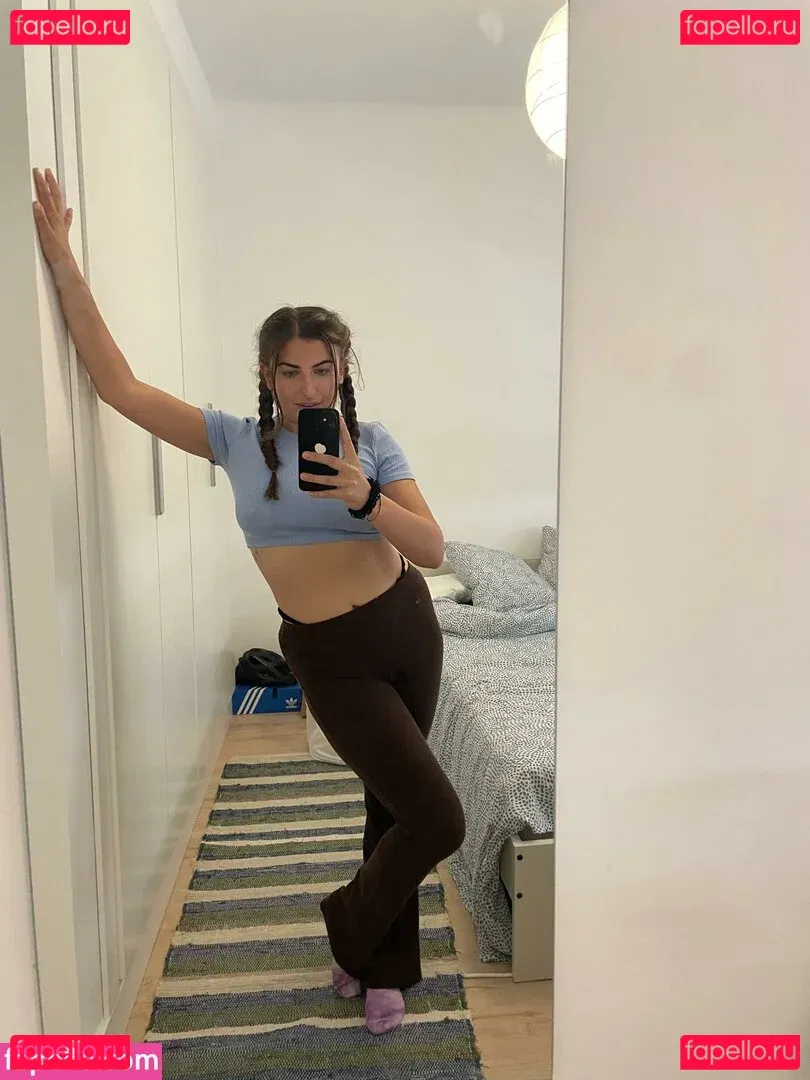 crazybritishoe Onlyfans Photo Gallery 