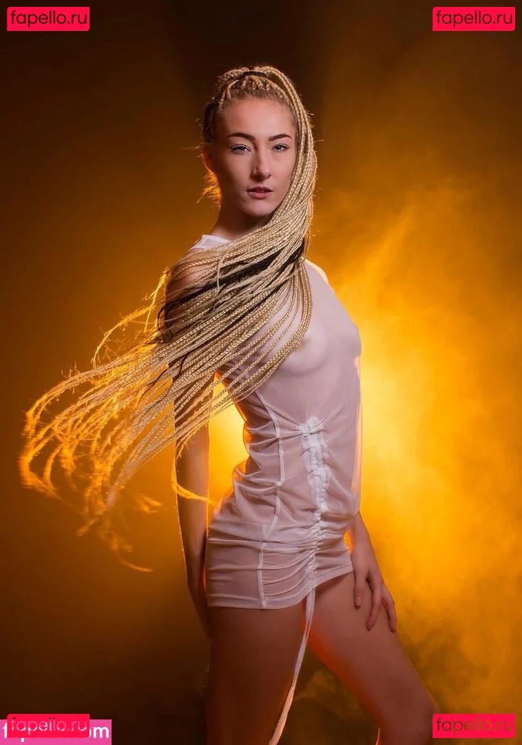 Stevie Louise Dent Onlyfans Photo Gallery 