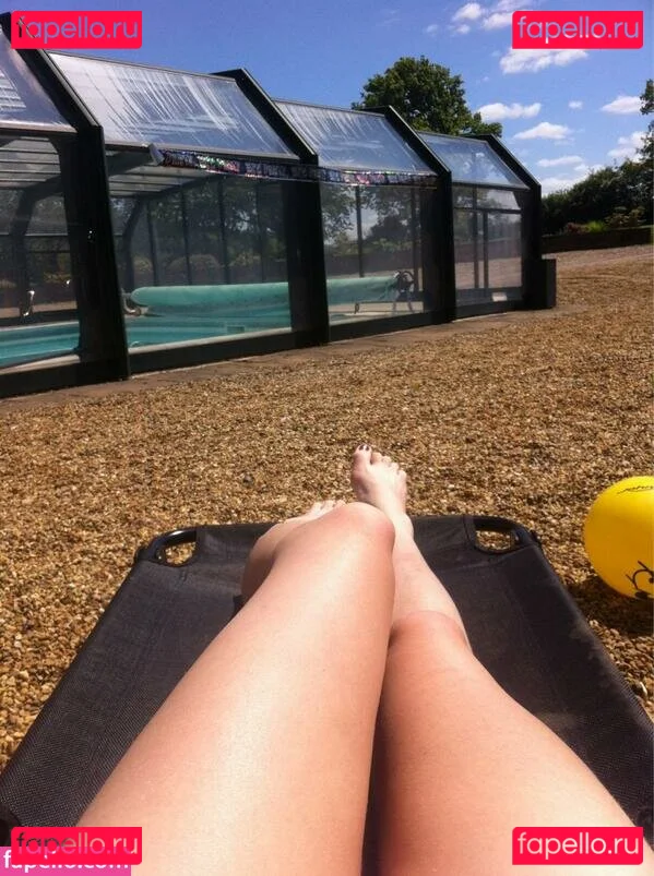 Stevie Louise Dent Onlyfans Photo Gallery 