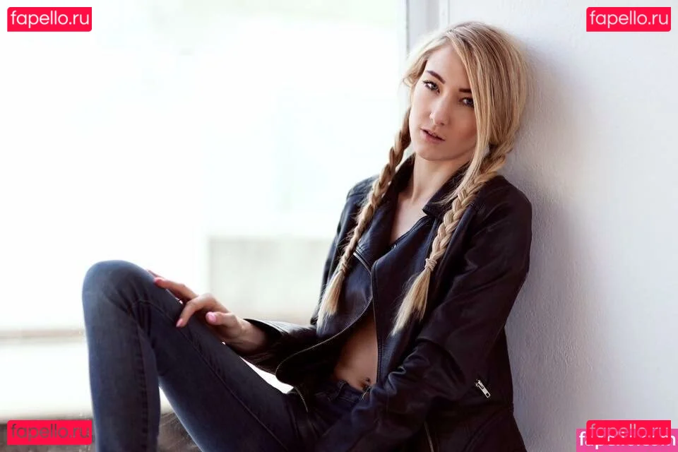 Stevie Louise Dent Onlyfans Photo Gallery 