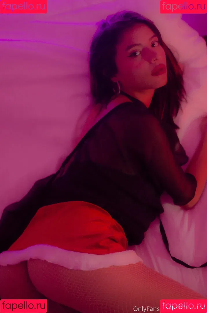 alicebluwu Onlyfans Photo Gallery 
