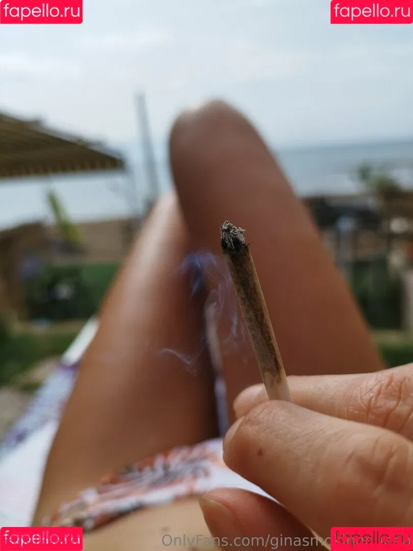 ginasmokingqueen Onlyfans Photo Gallery 