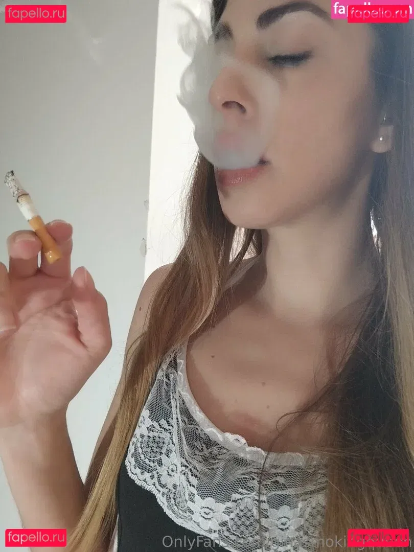 ginasmokingqueen Onlyfans Photo Gallery 