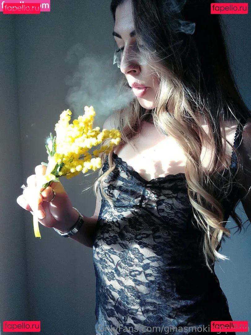 ginasmokingqueen Onlyfans Photo Gallery 
