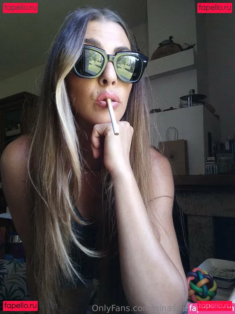 ginasmokingqueen Onlyfans Photo Gallery 